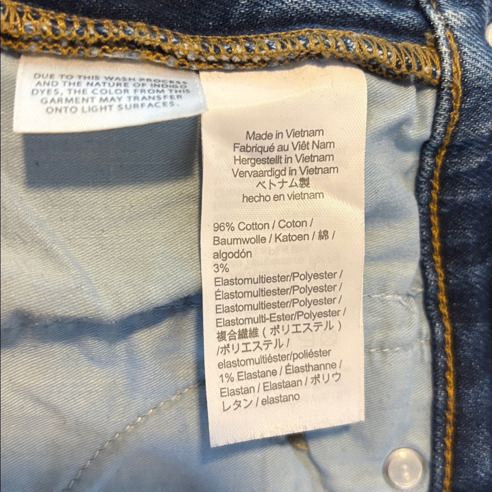 J. Crew 9" Mid Rise Vintage Slim Straight Jeans in Catskill Size 29 - Picture 6 of 7